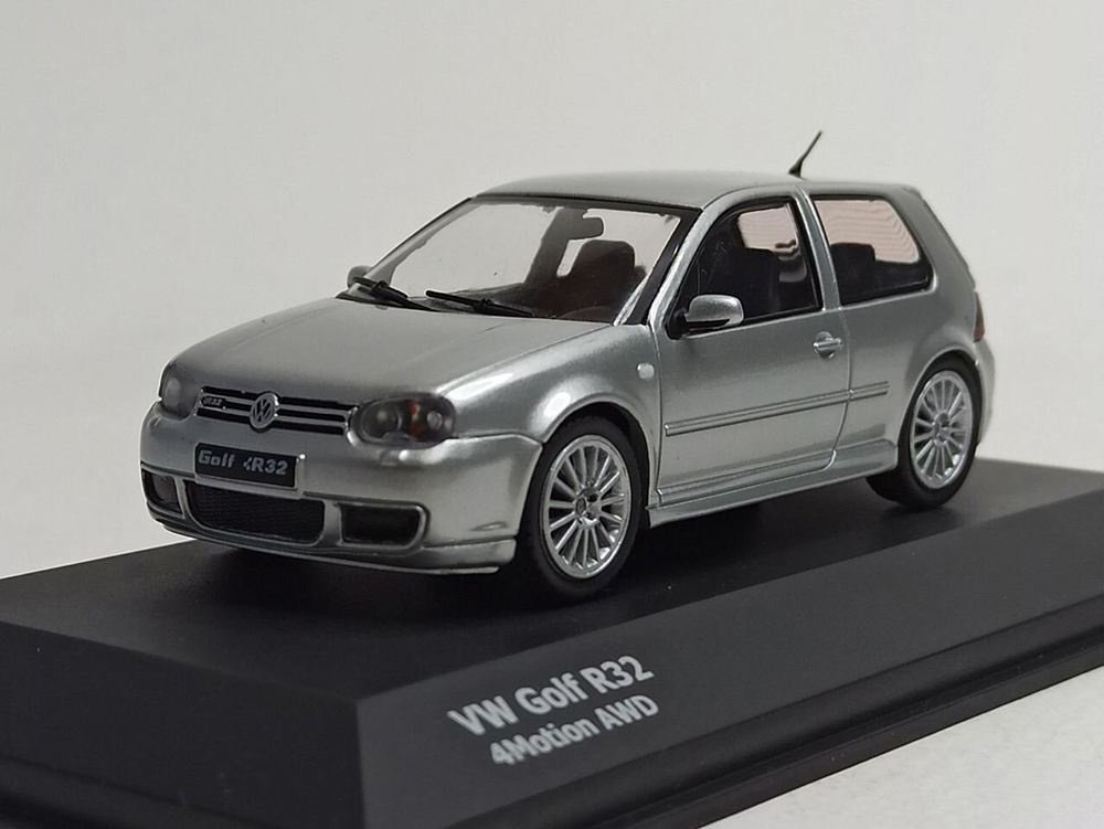 VW VOLKSWAGEN GOLF R32 4MOTION AWD 1:43 SOLIDO