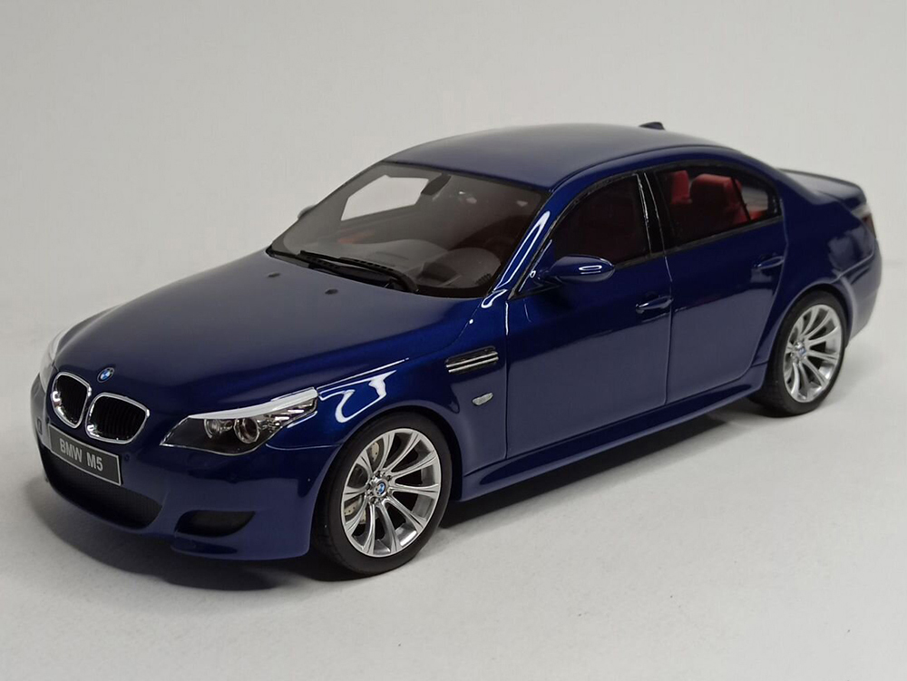 BMW M5 (E60) INTERLAGOS BLUE 1:18 OTTOMOBILE