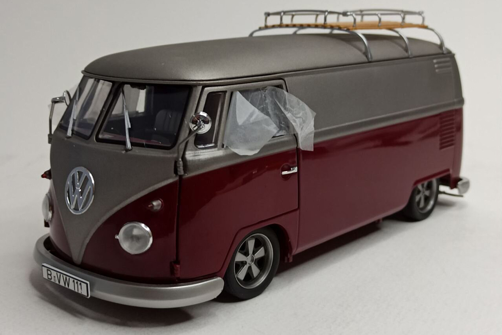 VW VOLKSWAGEN T1 LOWRIDER 1:18 SCHUCO