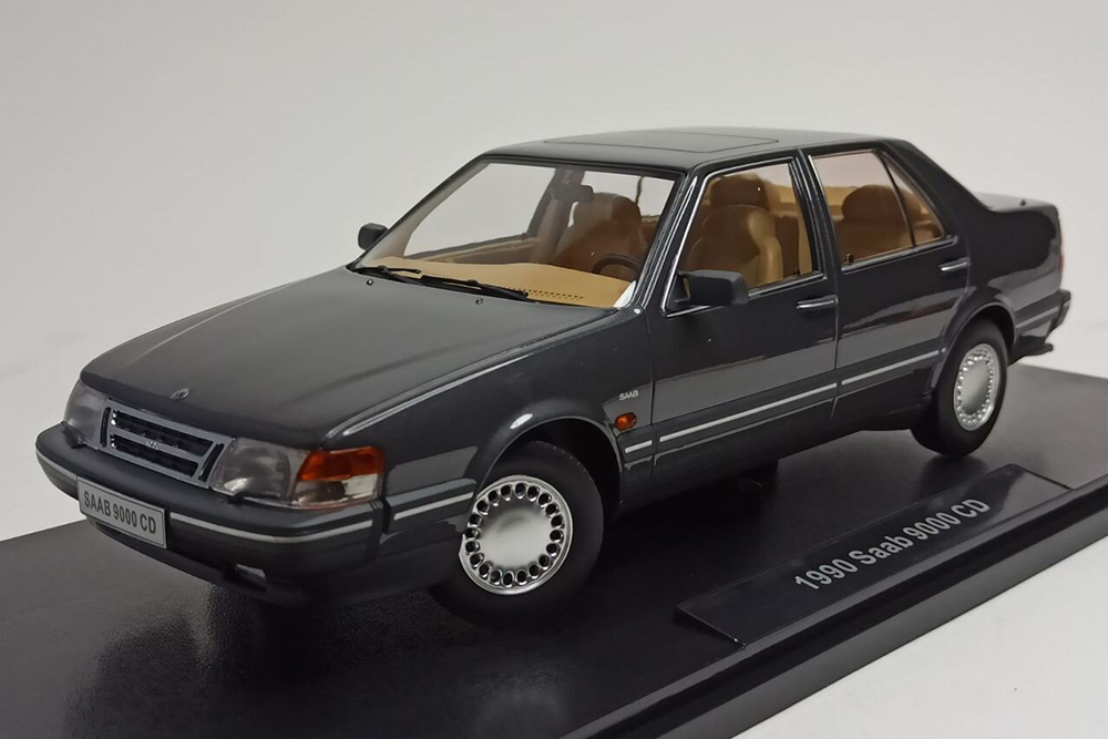 SAAB 9000 CD GREY 1:18 TRIPLE9