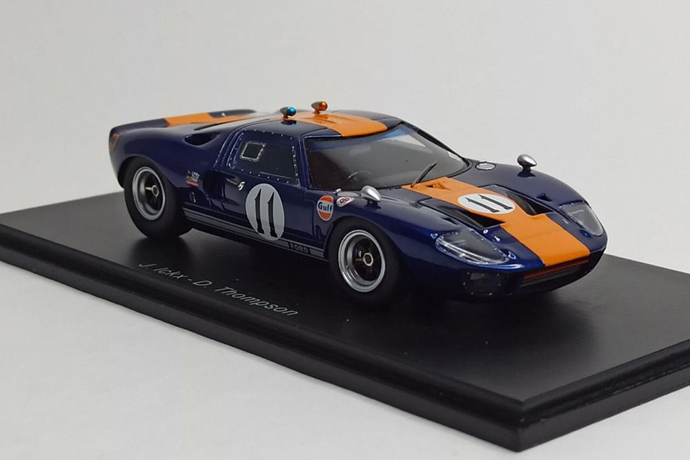 FORD GT 40 #11 DAYTONA 24H-1967 SPARK 1:43