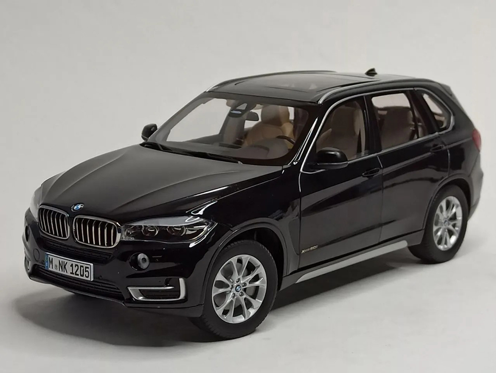 BMW X5 2012 F15 ЧЕРНЫЙ 1:18