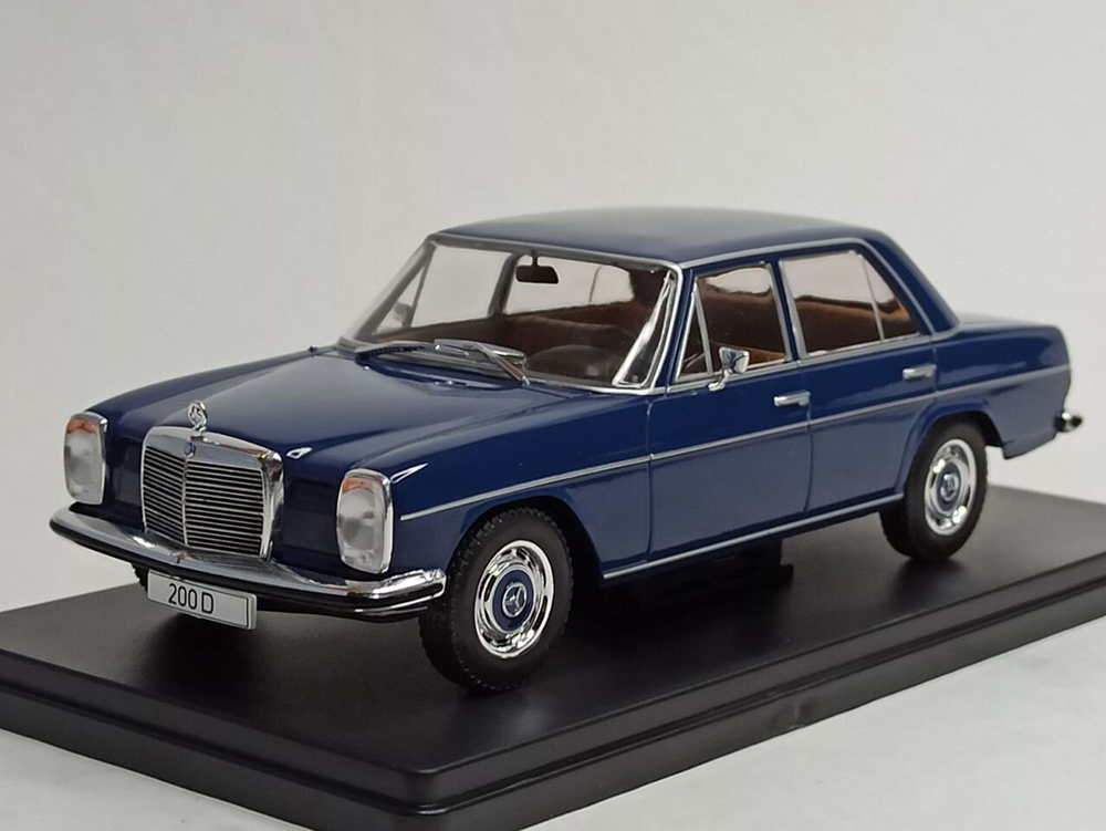 MERCEDES 200D (W115) 1968 WHITEBOX 1:24