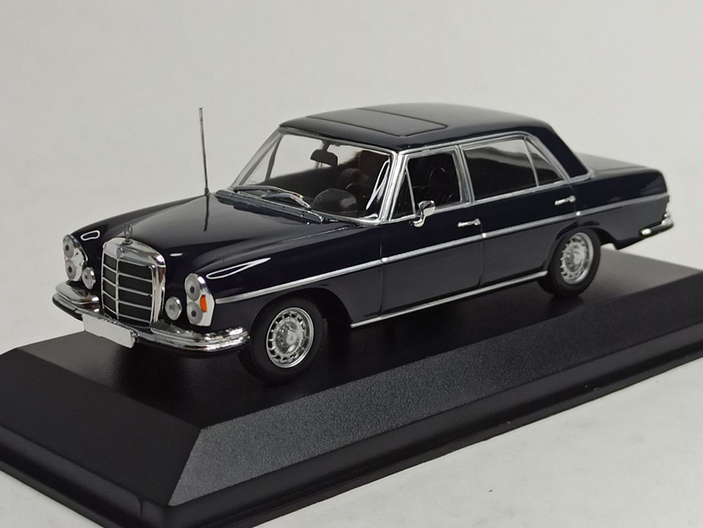 MERCEDES 300 SEL 6,3 DARK BLUE 1:43 MAXICHAMPS