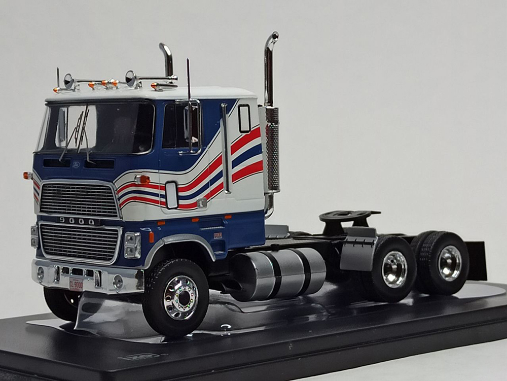 FORD CL 9000 1976 IXO 1:43