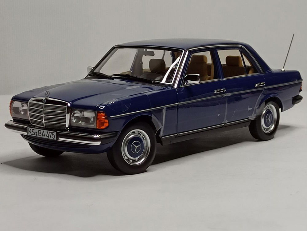MERCEDES 200 1982 (W123) BLUE 1:18 NOREV