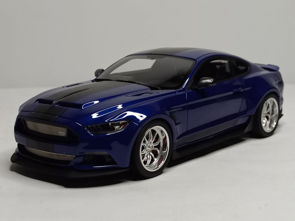 FORD MUSTANG SHELBY GT350 "WIDEBODY" 1:18