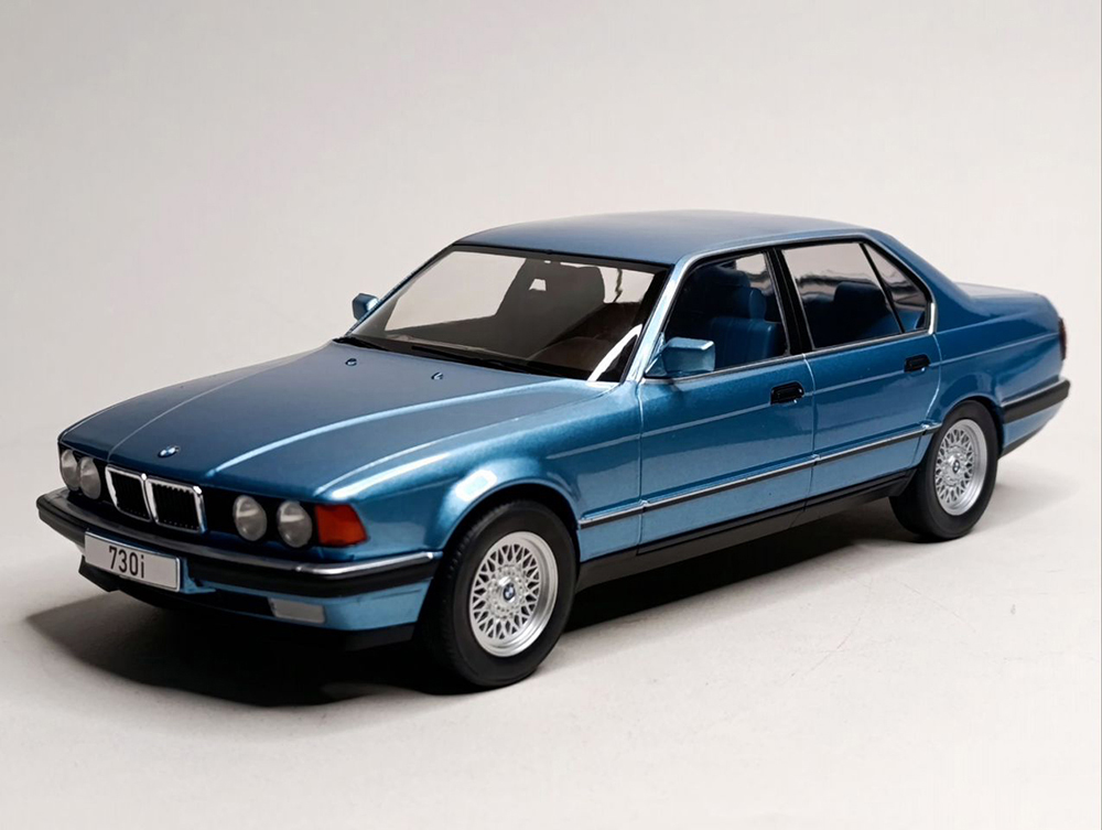 BMW 730I (E32) 7 SERIES 1:18 MCG