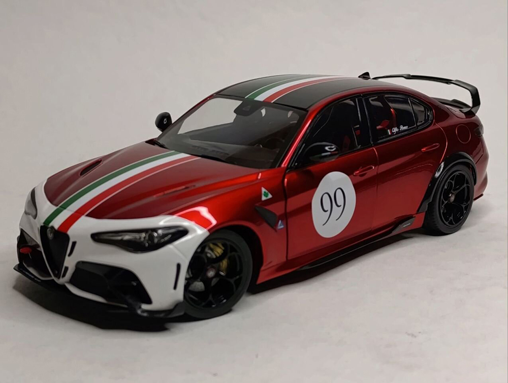 ALFA ROMEO GIULIA GTAM 2022 SOLIDO 1:18
