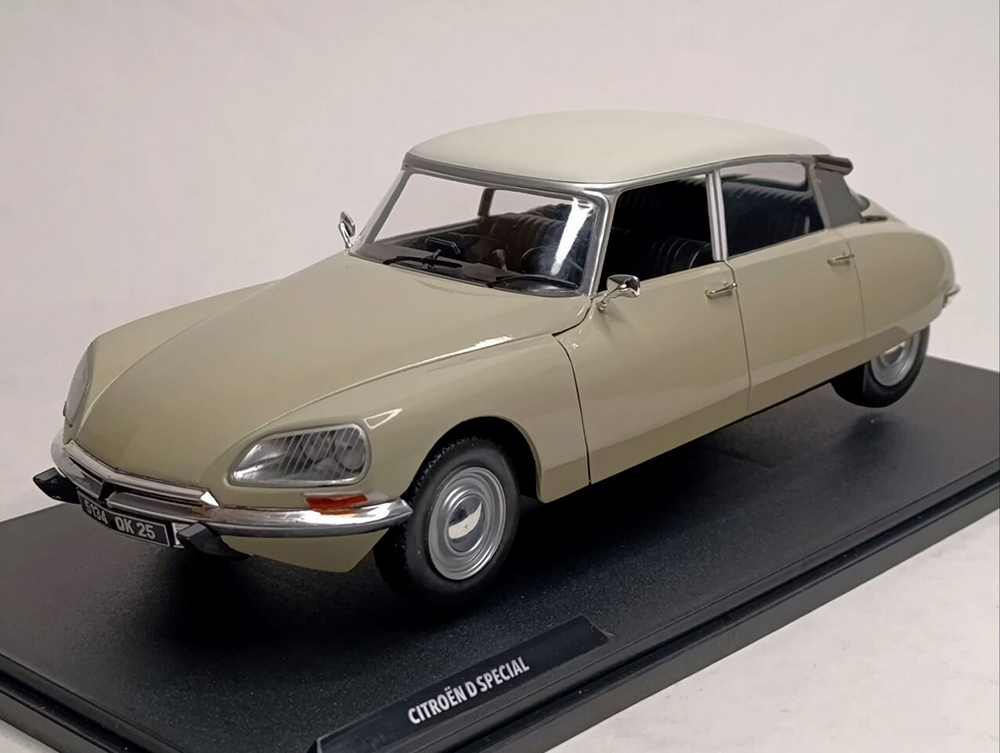 CITROEN DS -1976 SOLIDO 1:18