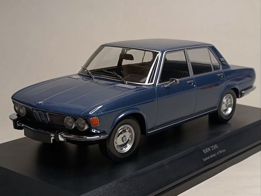 BMW 2500 -1968 MINICHAMPS 1:18