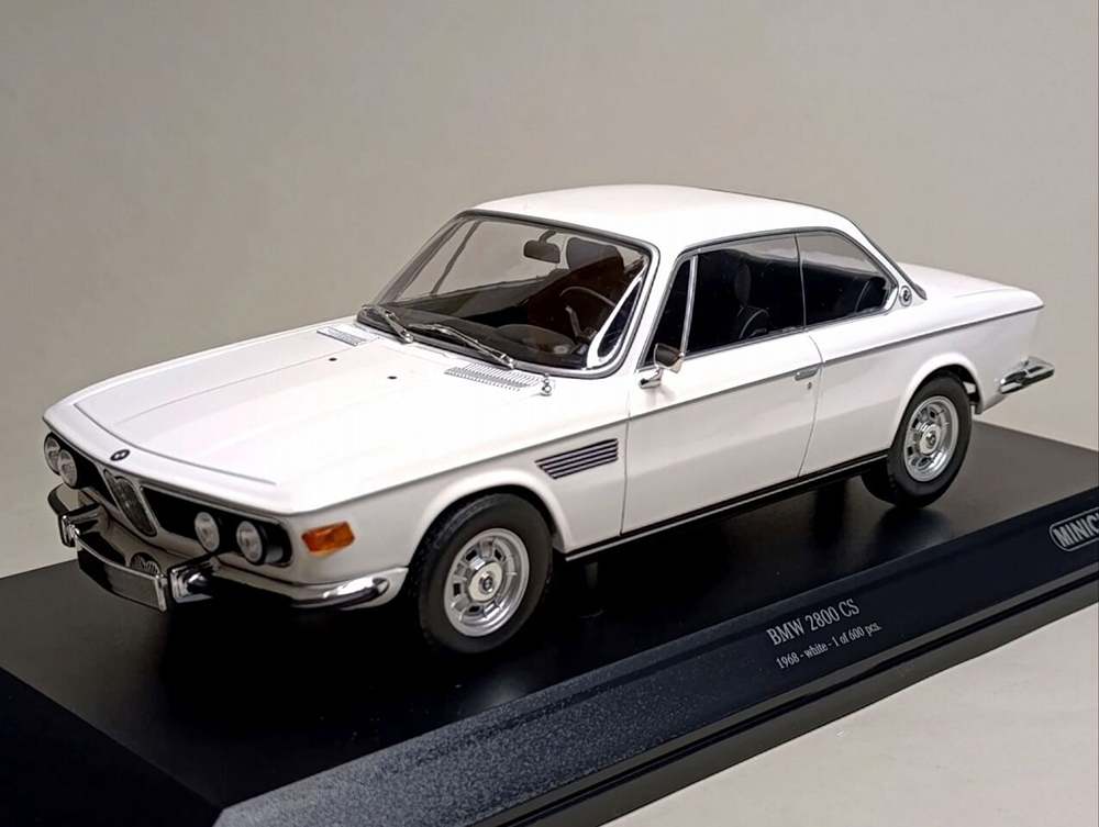 BMW 2800 CS -1968 MINICHAMPS 1:18