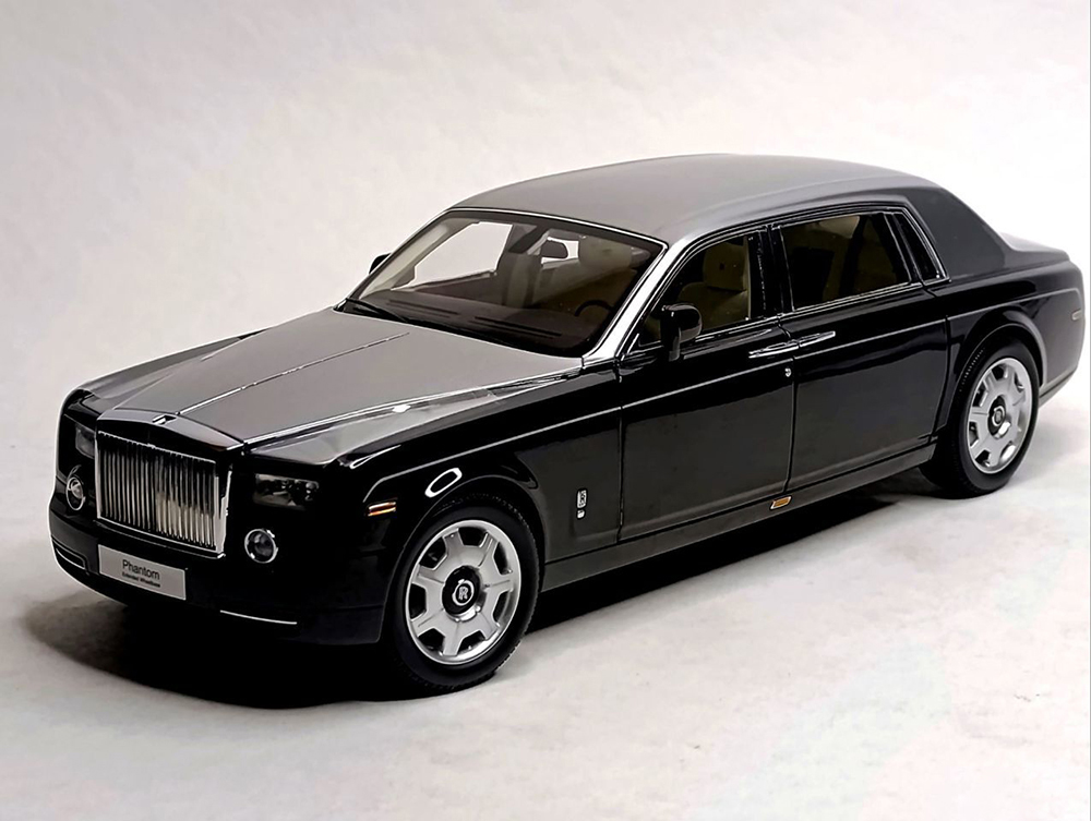 ROLLS-ROYCE PHANTOM BLACK/SILVER 1:18 KYOSHO