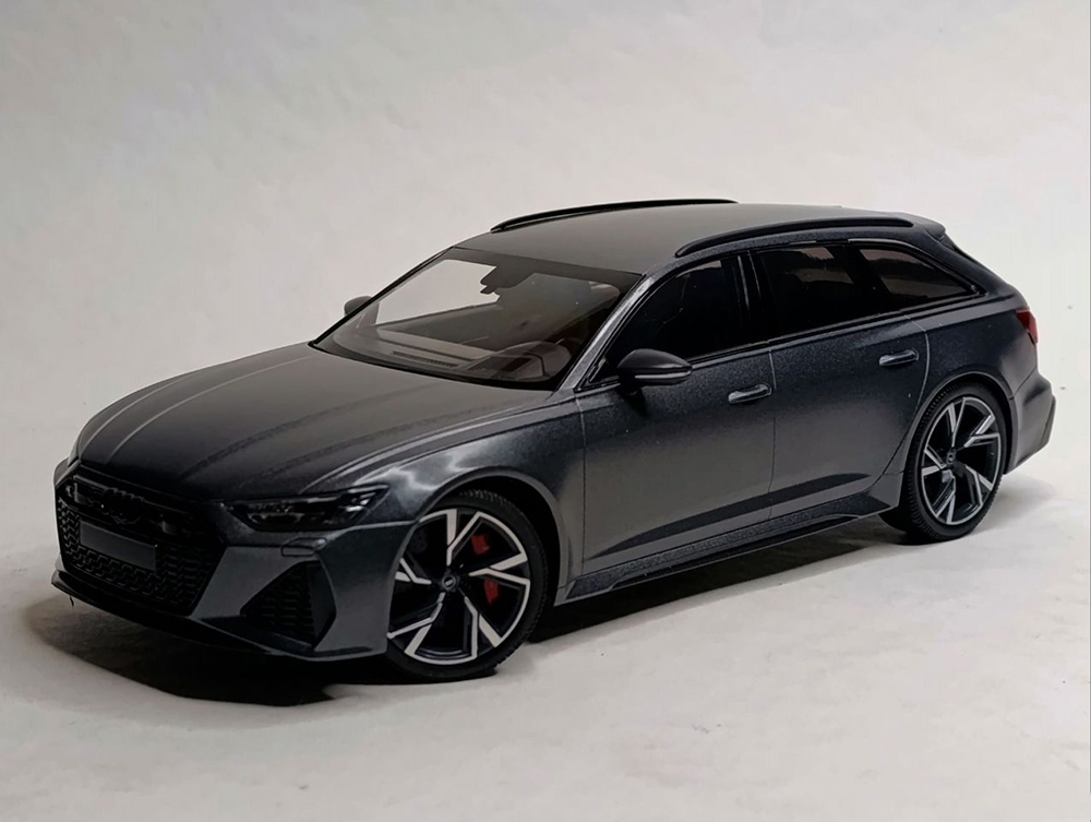 AUDI RS6 AVANT - 2019 MINICHAMPS 1:18