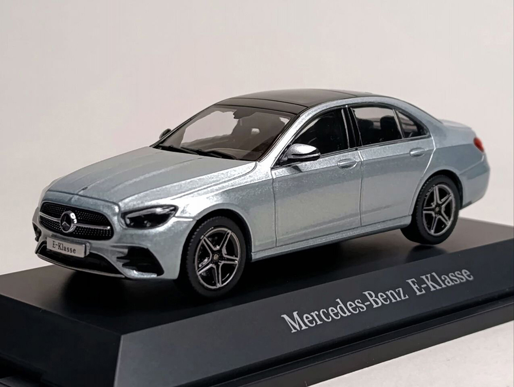 MERCEDES E CLASS AMG LINE (W213) I SCALE 1:43