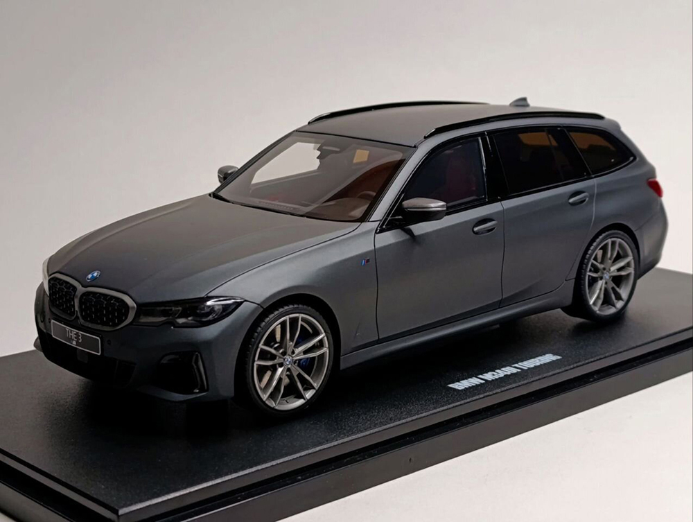 BMW M340I TOURING MATT GREY 1:18 GT SPIRIT