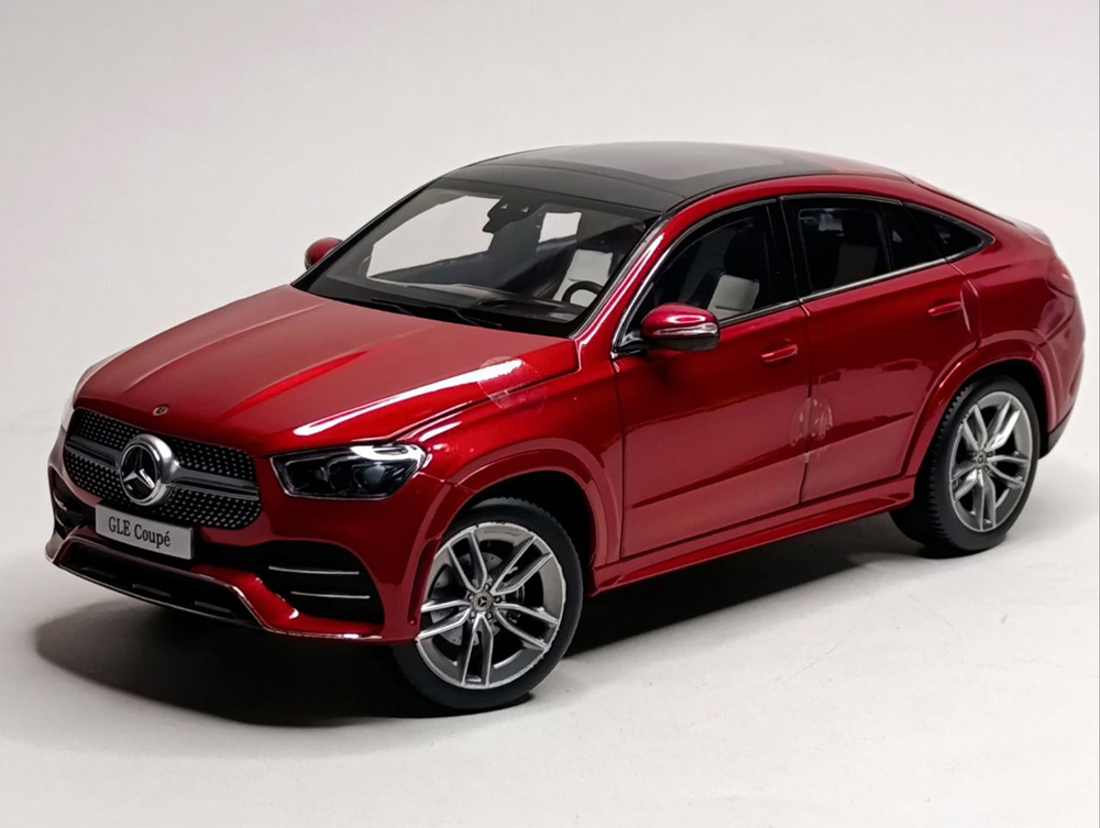 MERCEDES GLE COUPE RED 1:18 ДИЛЕРСКИЙ