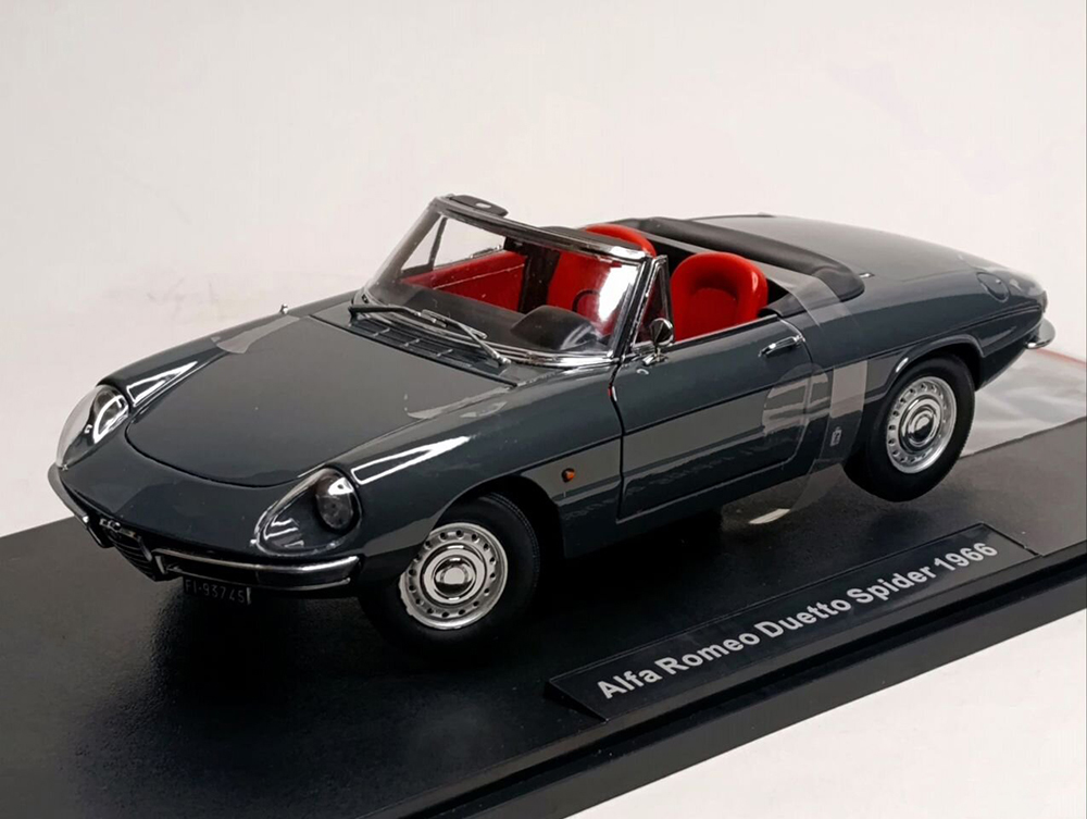 ALFA ROMEO 1600 DUETTO SPIDER -1966 TOURING 1:18