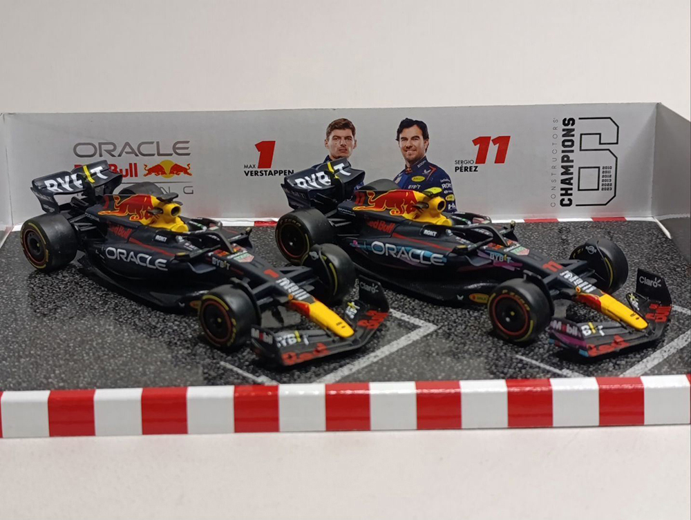 RED BULL SET F1 - 2ШТ RB19 BBURAGO 1:43