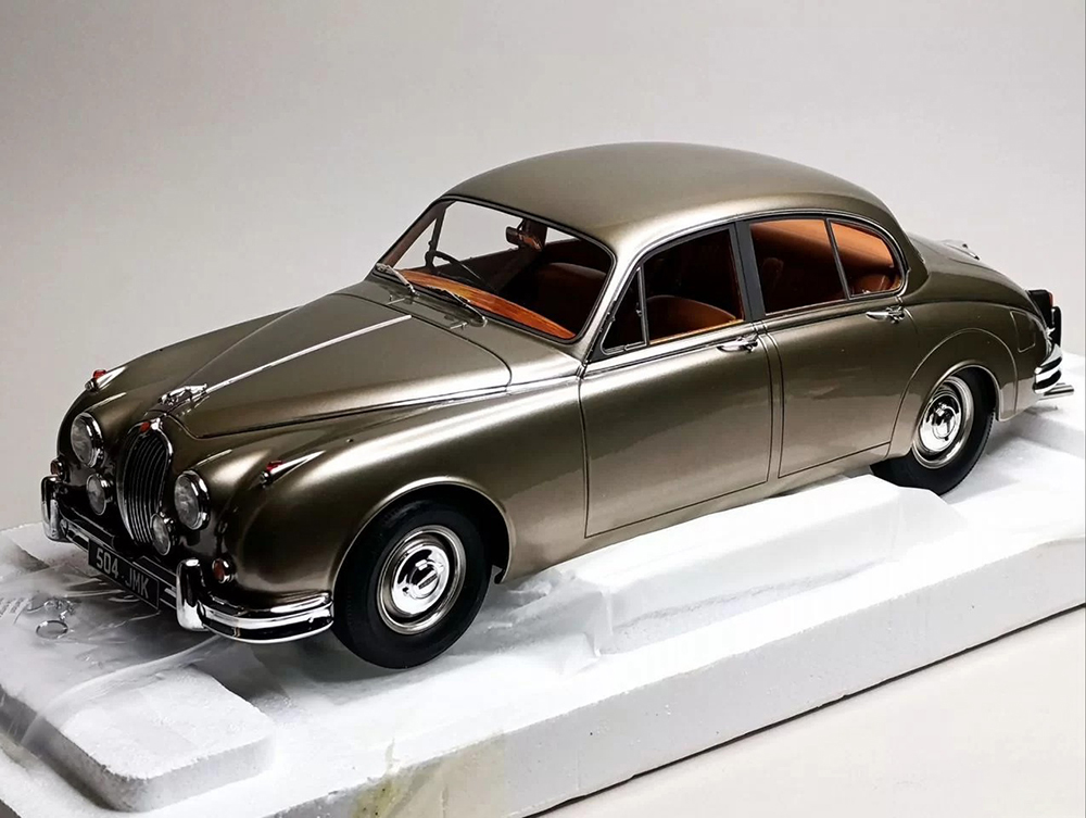 JAGUAR MK II GOLD 1958-1968 MATRIX 1:12