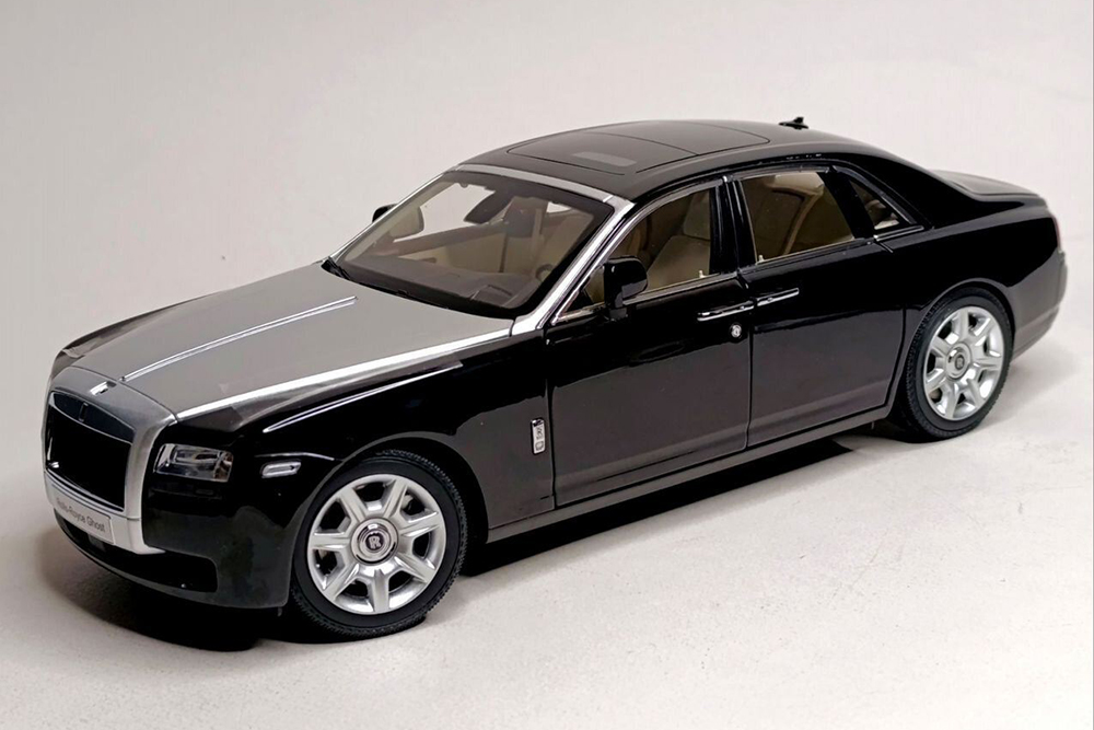 ROLLS-ROYCE GHOST BLACK/SILVER 1:18 KYOSHO