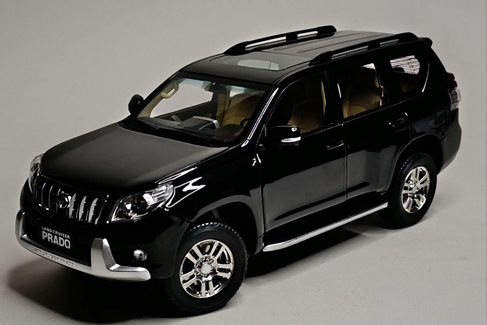 TOYOTA LAND CRUISER PRADO 150 BLACK 1:18