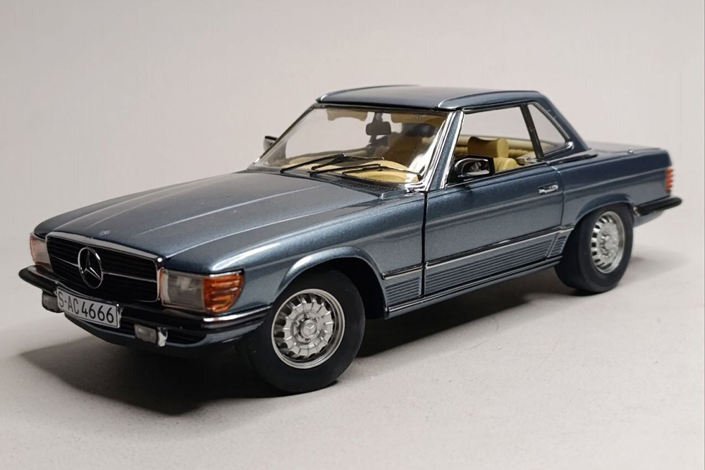 MERCEDES 350 SL (R107) 1977 BLUE 1:18 SUN STAR