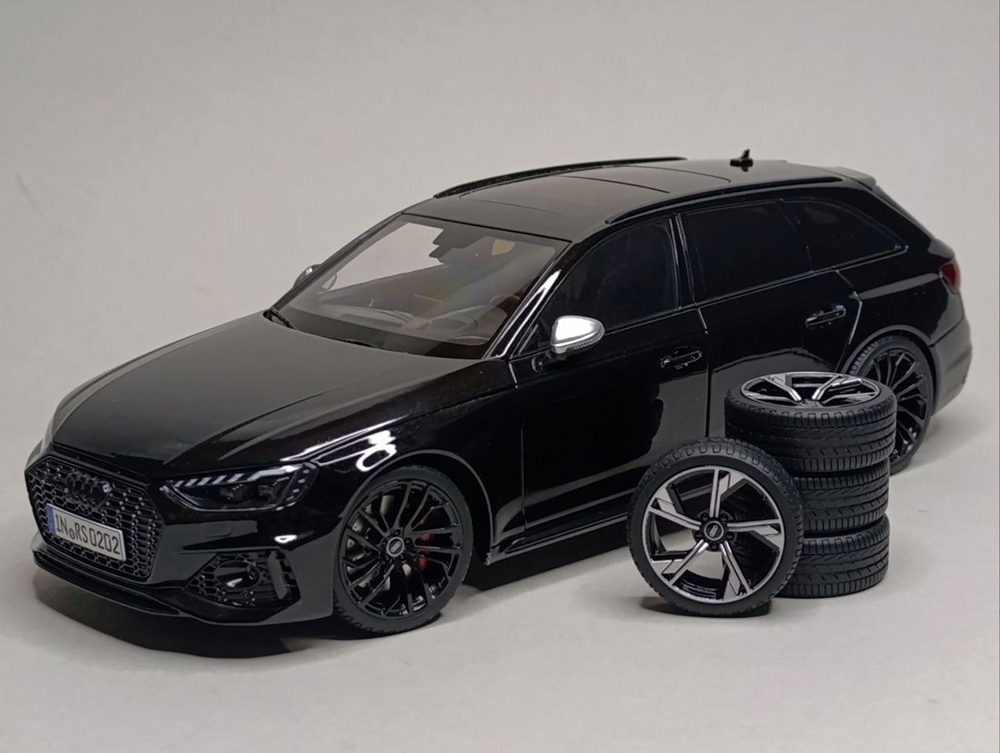 AUDI RS4 (B9) BLACK 1:18 KILOWORKS