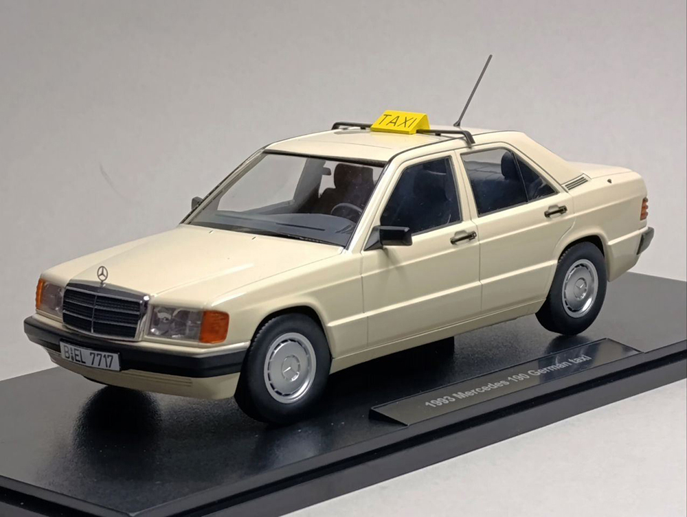 MERCEDES 190 TAXI- 1993 (W201) 1:18 TRIPLE9