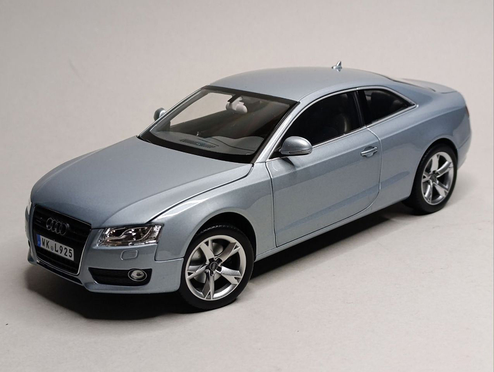 AUDI A5 COUPE 1:18 NOREV HQ