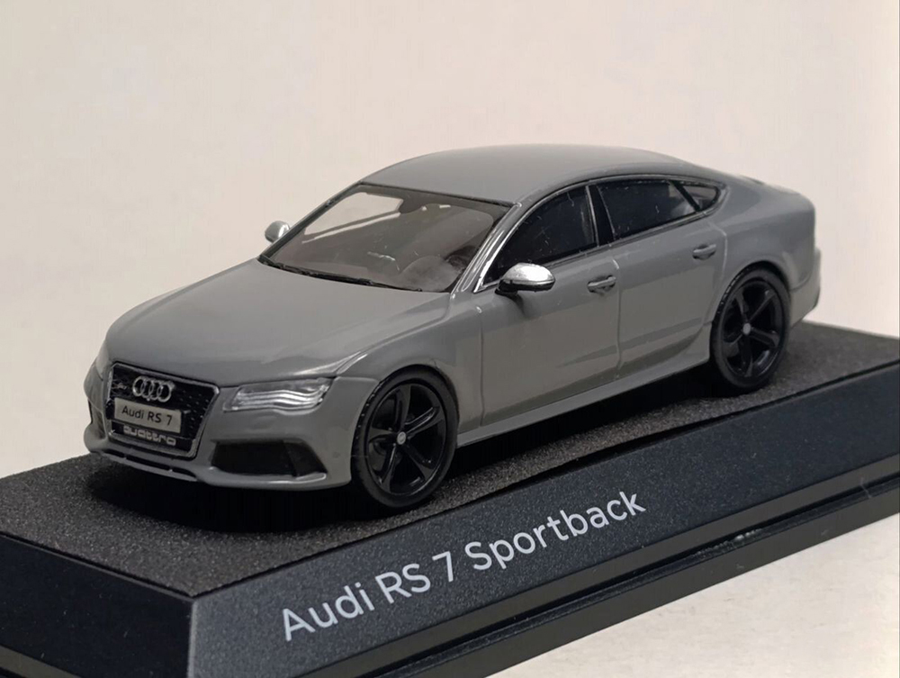 AUDI RS7 SPORTBACK 1:43 ДИЛЕРСКИЙ