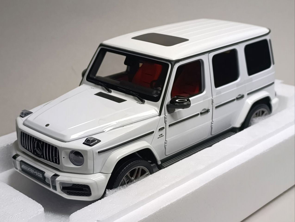MERCEDES G63 AMG "EDITION 55" 2022 ALMOST REAL 1:18
