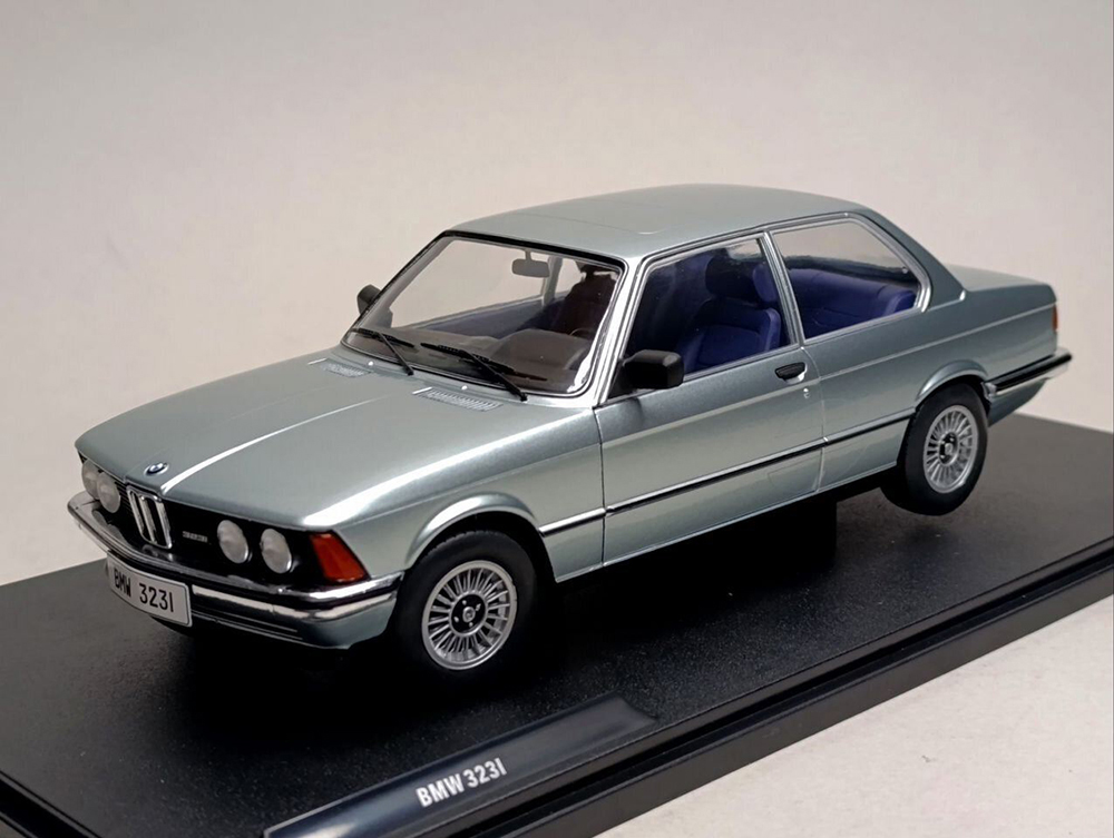 BMW 323I 1979 (E21) SOLIDO 1:18