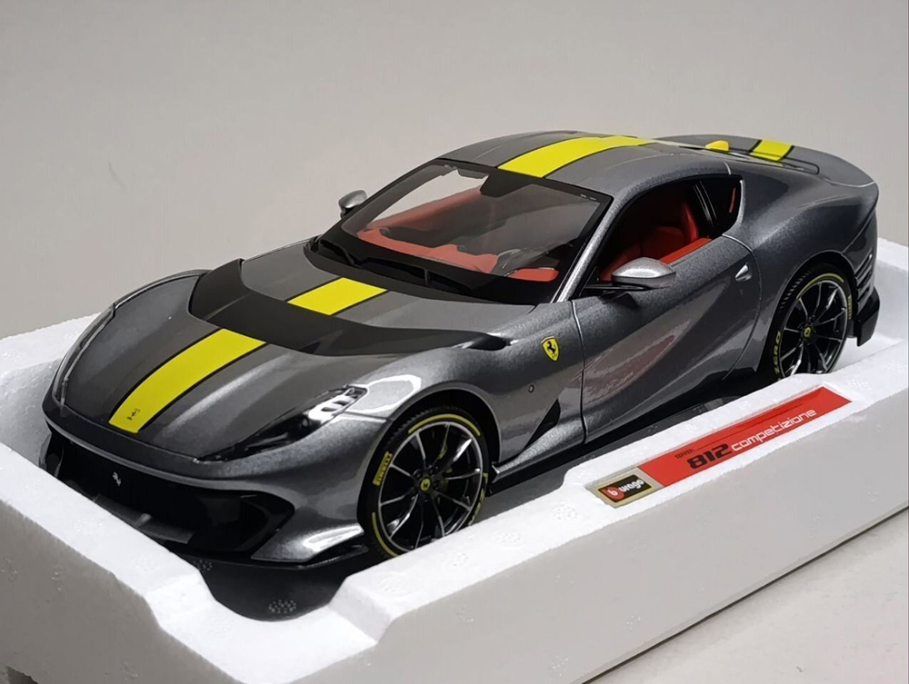 FERRARI 812 COMPETIZIONE 2021 1:18 BBURAGO