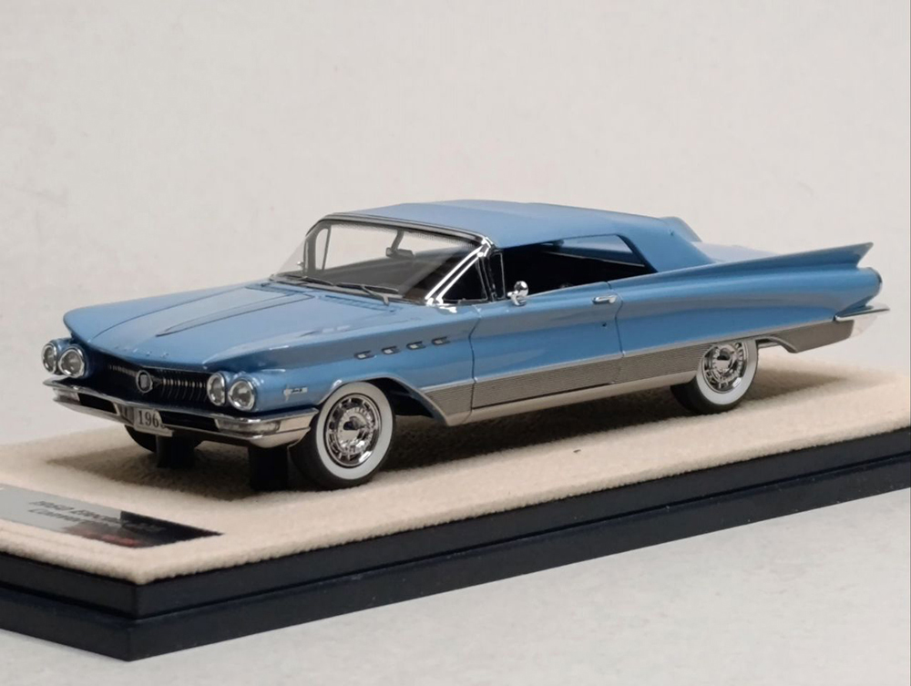 BUICK ELECTRA 225 CONVERTIBLE -1960 GLM STAMP 1:43