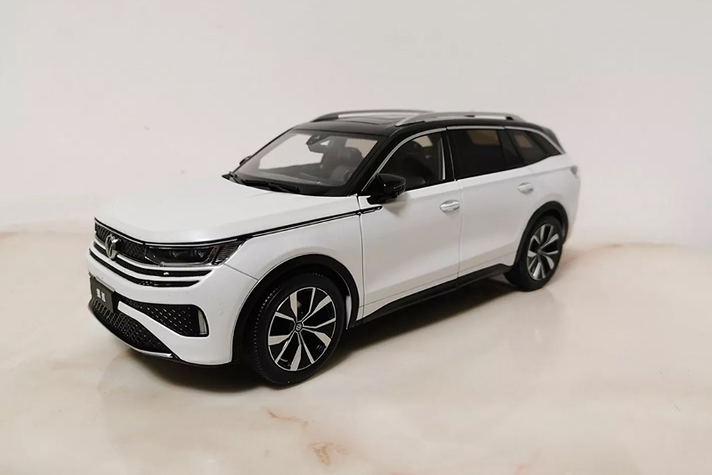 VW VOLKSWAGEN TAVENDOR 2022 WHITE METALLIC