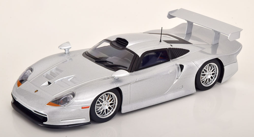 PORSCHE 911 GT1 STREET VERSION 1997 SILVER