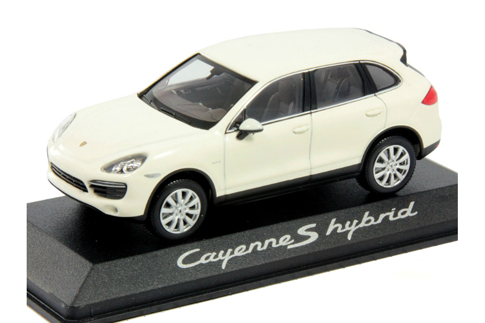 PORSCHE CAYENNE S HYBRID 2010 WHITE