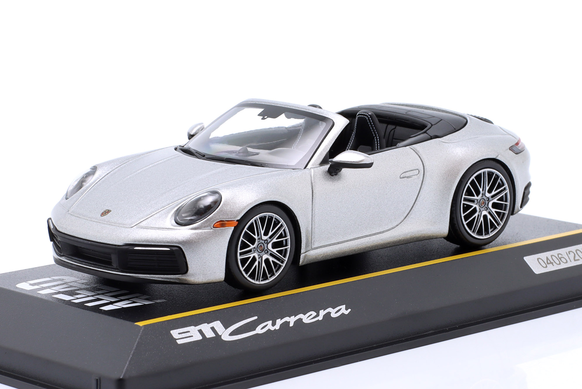 PORSCHE 911 (992) CARRERA CABRIOLET GT SILVER METALLIC / ПОРШЕ 911 992 КАРРЕРА КАБРИОЛЕТ ГТ СЕРЕБРИСТЫЙ МЕТАЛЛИК