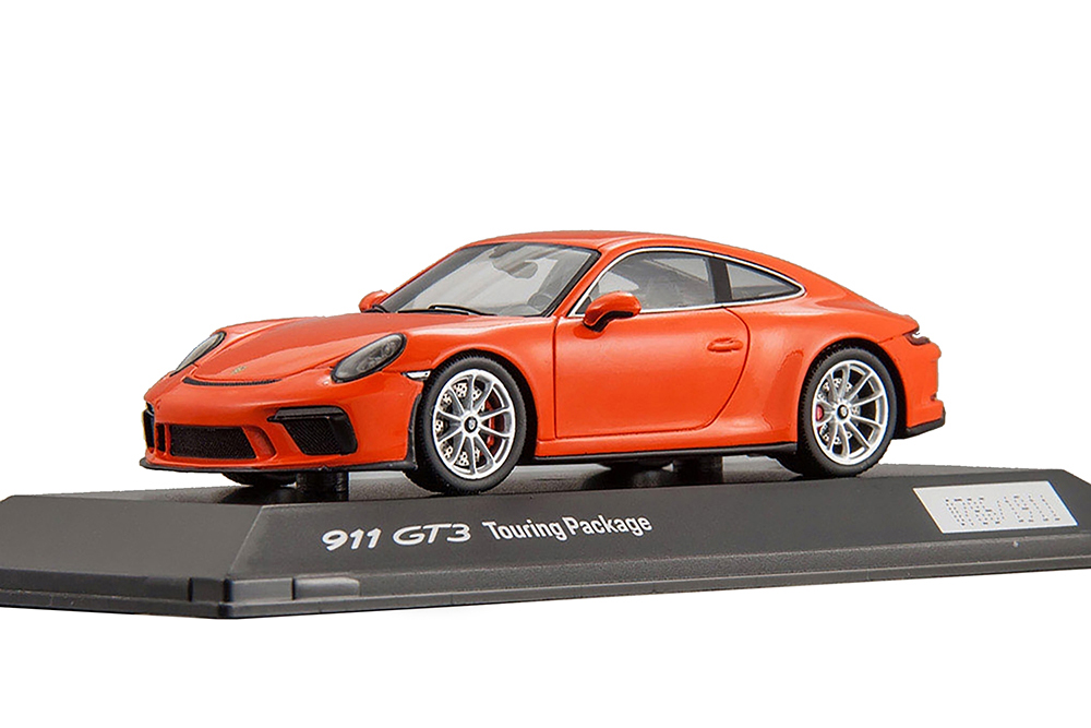 PORSCHE 911 GT3 TOURING PACKAGE 2017 ORANGE