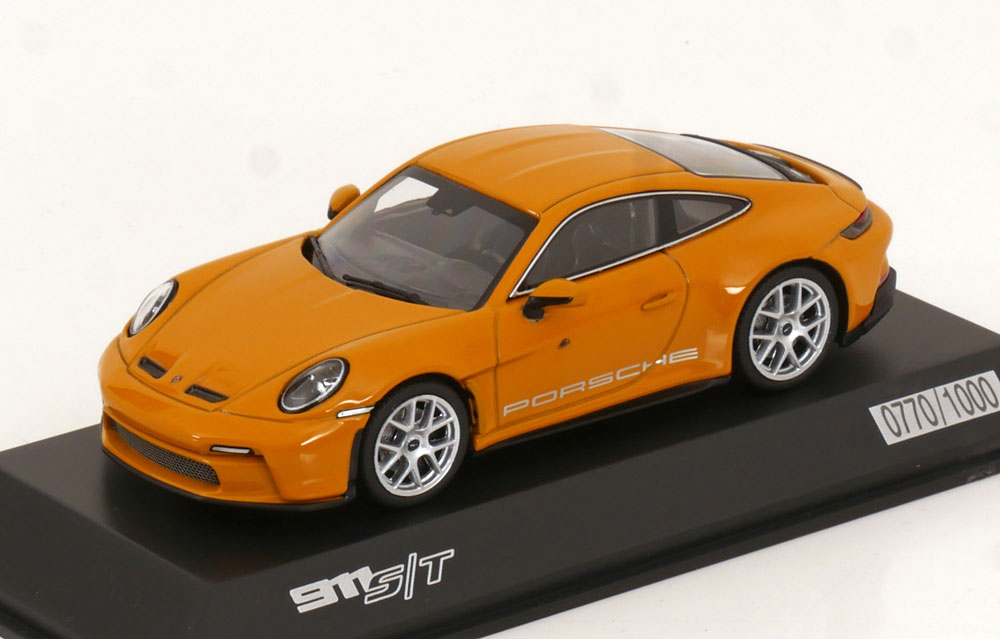 PORSCHE 911 (992) S/T OCHRE