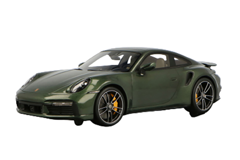 PORSCHE 911 TURBO S TYPE 992 OAK GREEN