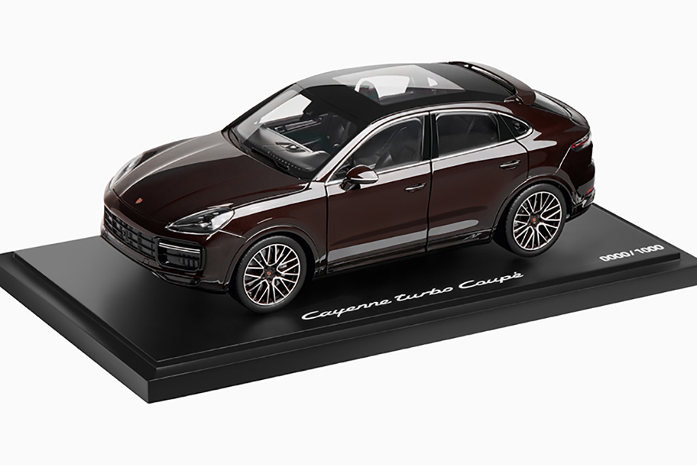 PORSCHE CAYENNE (E3) TURBO COUPE 2021 MAHOGANY METALLIC LIMITED EDITION 1000