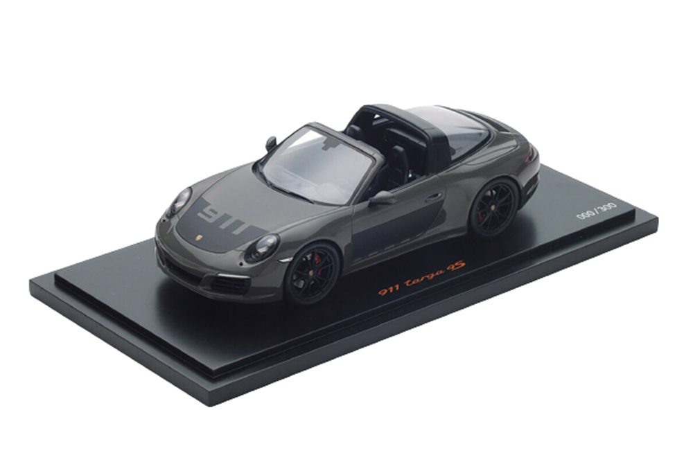 PORSCHE 911 TARGA 4S