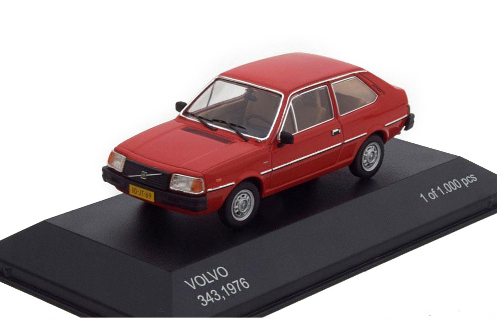 VOLVO 343 1976 RED