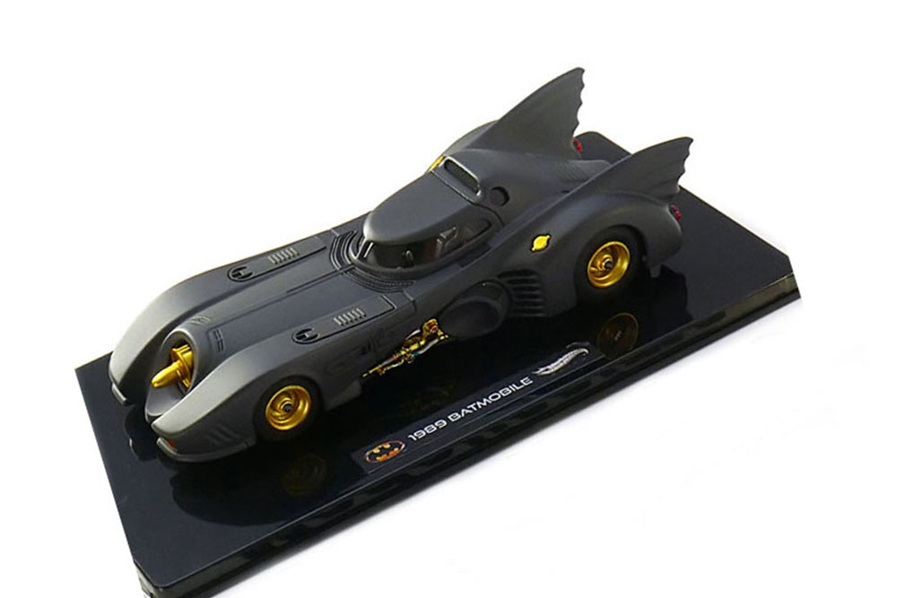 BATMOBILE ИЗ КИНОФИЛЬМА 1989 Г.