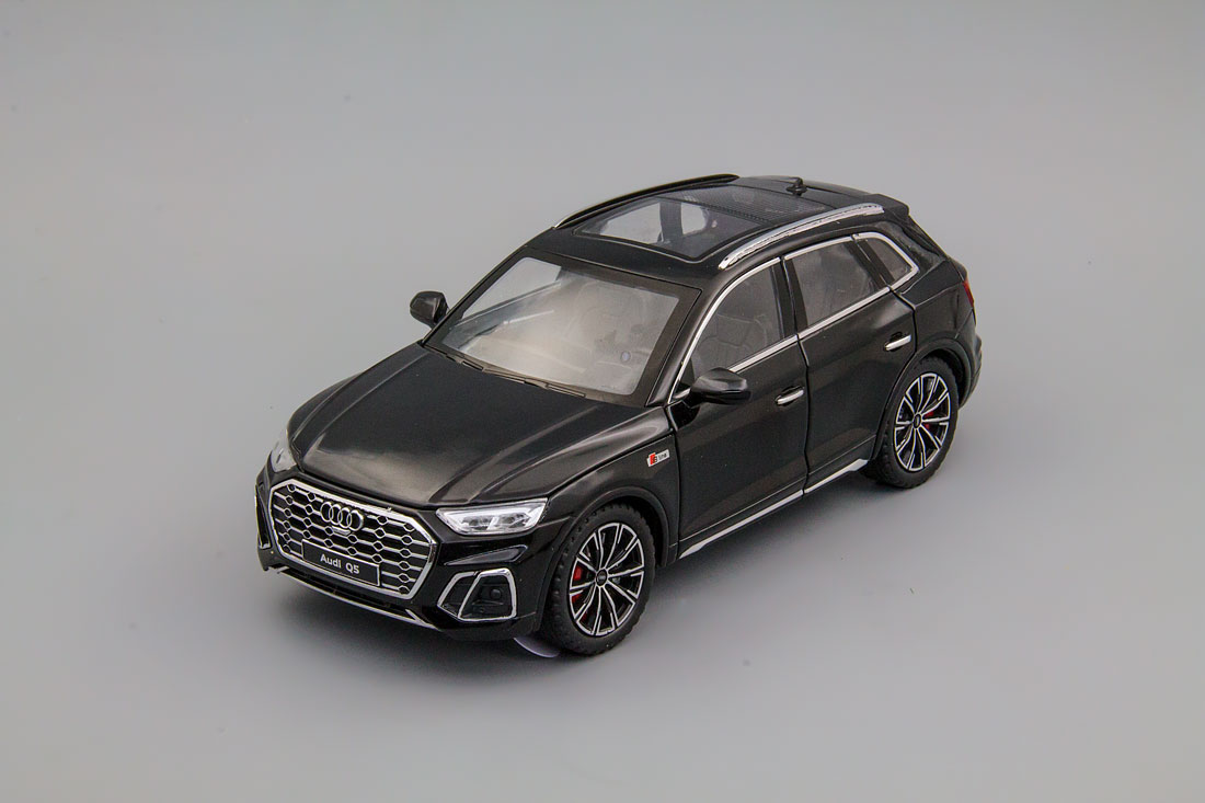 AUDI Q5 45 TFSI, ЧЁРНЫЙ, 205Х85 ММ.