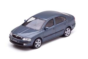 SKODA OCTAVIA 2004 СЕРЫЙ МЕТАЛЛИК