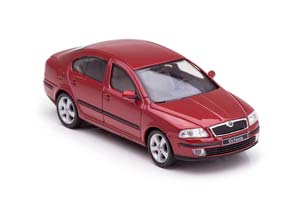 SKODA OCTAVIA 2004 КРАСНЫЙ МЕТАЛЛИК — фото 5