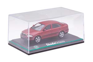 SKODA OCTAVIA 2004 КРАСНЫЙ МЕТАЛЛИК — фото 10